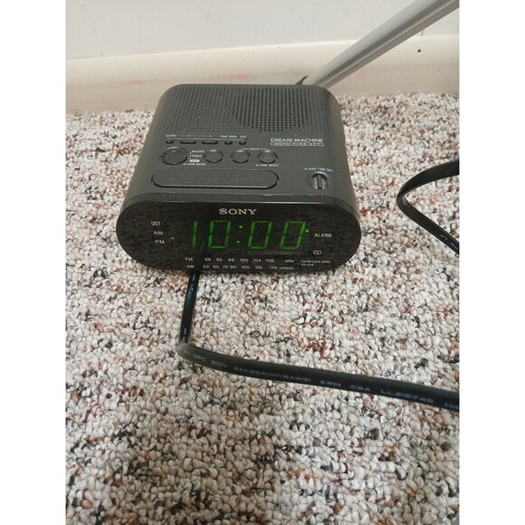 Other - Sony ICF-C218 Dream Machine AM / FM Alarm Clock Radio Excellent Condition
